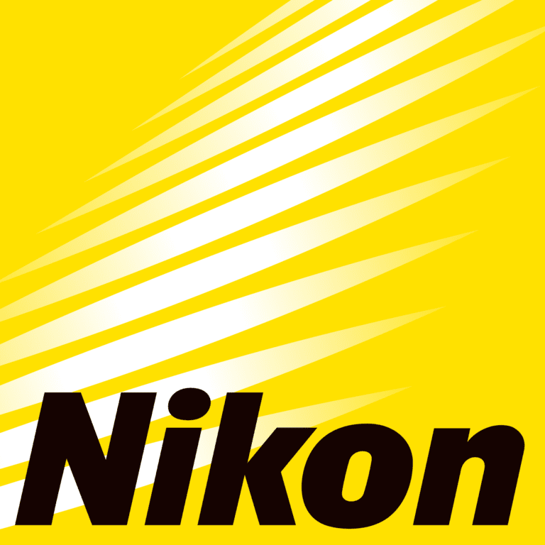 Nikon Schweiz : Vielen Dank liebes Nikon-Team für die jahrelange Unterstützung. Dank euch dürfen wir jedes Jahr an der Fantasy Basel eine eurer grossartigen Kameras verlosen und die Freude an Fotografie bei jemanden wecken oder verstärken.
